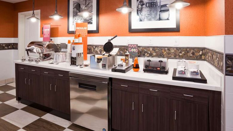 <b>Hampton Inn Minneapolis Bloomington West Restaurant</b>. Images powered by <a href="https://iceportal.shijigroup.com/" title="IcePortal" target="_blank">IcePortal</a>.