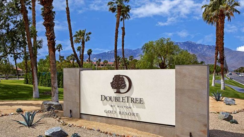 <b>DoubleTree Golf Resort Palm Springs Exterior</b>. Images powered by <a href="https://iceportal.shijigroup.com/" title="IcePortal" target="_blank">IcePortal</a>.