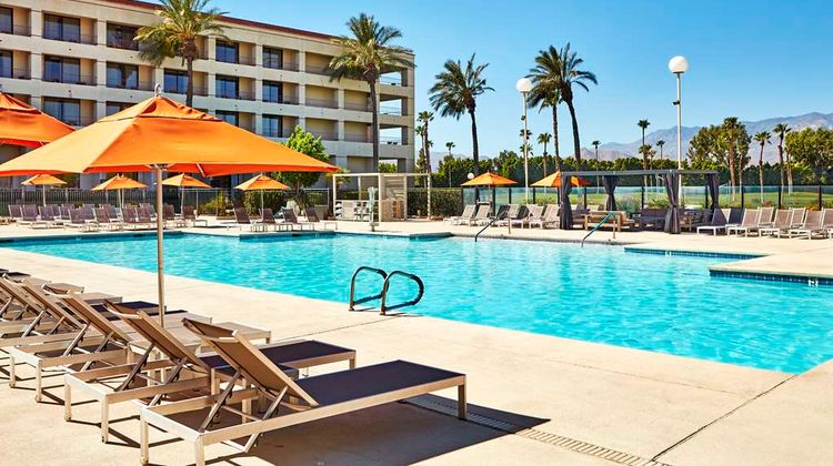 DoubleTree Golf Resort Palm Springs Pool