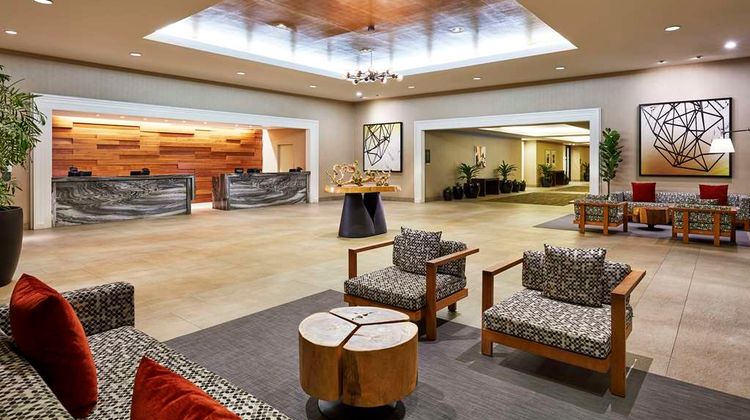 DoubleTree Golf Resort Palm Springs Lobby