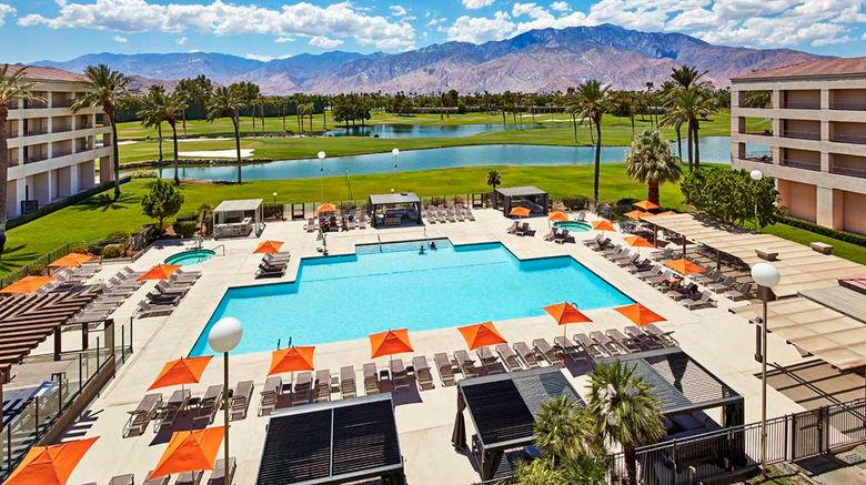 <b>DoubleTree Golf Resort Palm Springs Pool</b>. Images powered by <a href="https://iceportal.shijigroup.com/" title="IcePortal" target="_blank">IcePortal</a>.