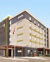 Tru by Hilton Milton