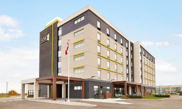 Tru by Hilton Milton