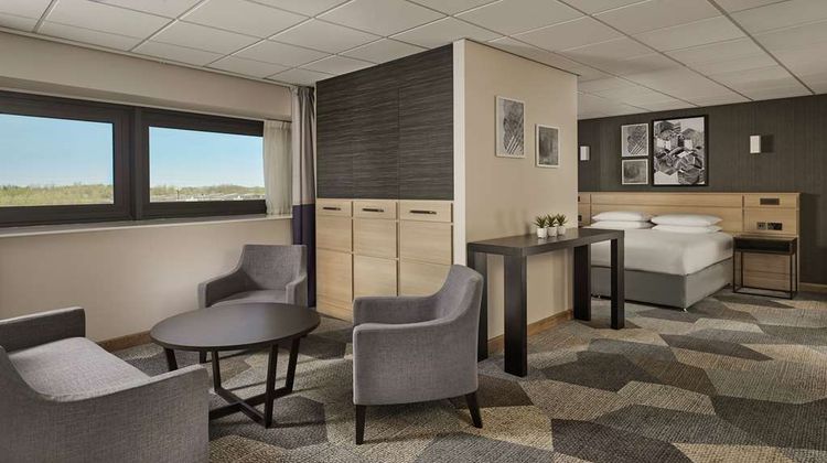 DoubleTree by Hilton Coventry Building Room
