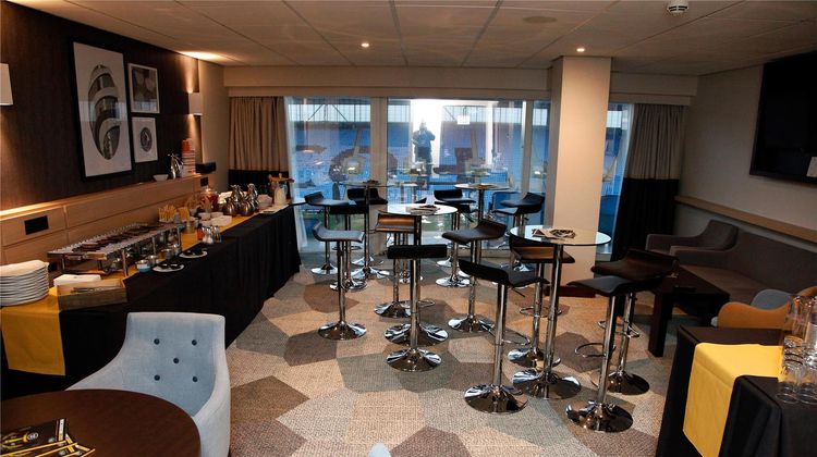 DoubleTree by Hilton Coventry Building Meeting