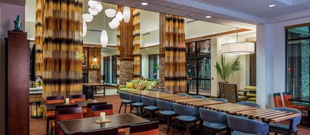 Hilton Garden Inn Uniontown Lobby