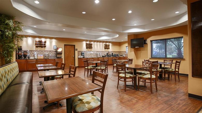 <b>Best Western Plus Palo Alto Inn & Suites Restaurant</b>. Images powered by <a href="https://iceportal.shijigroup.com/" title="IcePortal" target="_blank">IcePortal</a>.