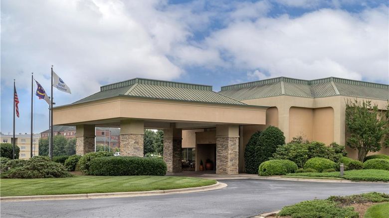 <b>Best Western Hickory Exterior</b>. Images powered by <a href="https://iceportal.shijigroup.com/" title="IcePortal" target="_blank">IcePortal</a>.