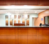 Best Western Plus Sandusky Hotel & Suite Lobby