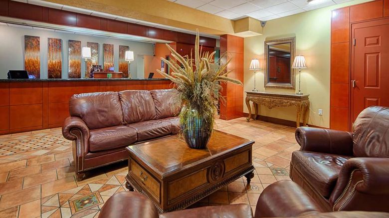 <b>Best Western Plus Sandusky Hotel & Suite Lobby</b>. Images powered by <a href="https://iceportal.shijigroup.com/" title="IcePortal" target="_blank">IcePortal</a>.
