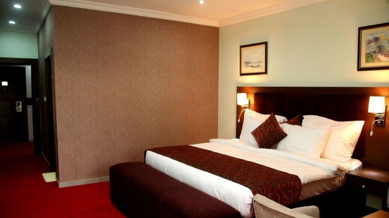 <b>Best Western Plus Elomaz Hotel Room</b>. Images powered by <a href="https://iceportal.shijigroup.com/" title="IcePortal" target="_blank">IcePortal</a>.