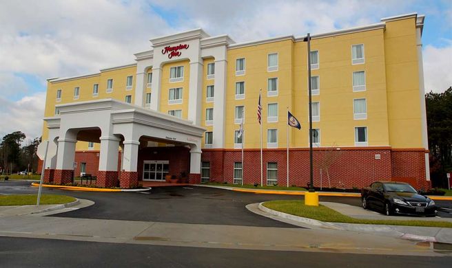 Hampton Inn Suffolk Exterior