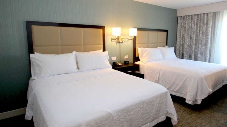 Hampton Inn Suffolk Room