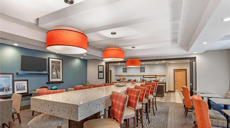 Hampton Inn Suffolk Restaurant