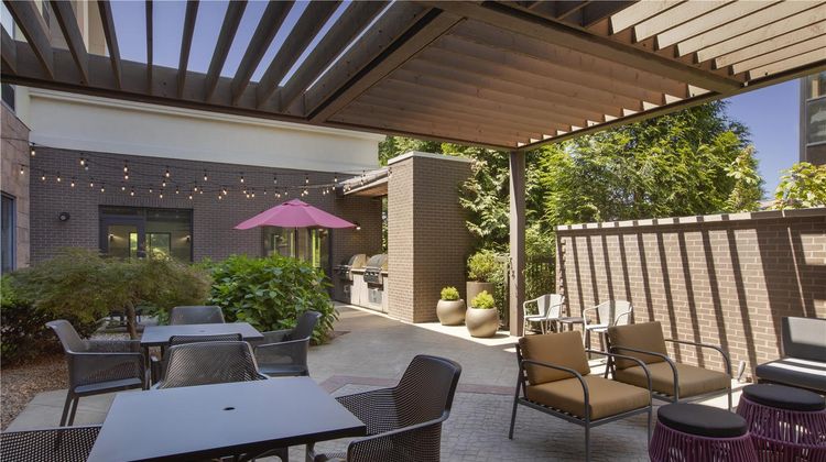 Home2 Suites Louisville East/Hurtsbourne Exterior