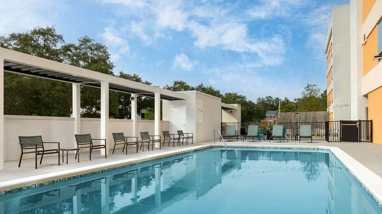 Home2 Suites Tallahassee State Capitol Pool