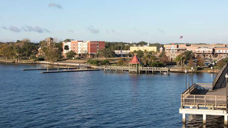 <b>Hampton Inn Palatka Exterior</b>. Images powered by <a href="https://iceportal.shijigroup.com/" title="IcePortal" target="_blank">IcePortal</a>.