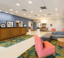 Hampton Inn Palatka Lobby