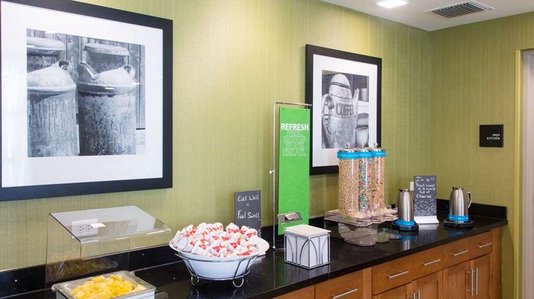<b>Hampton Inn Palatka Restaurant</b>. Images powered by <a href="https://iceportal.shijigroup.com/" title="IcePortal" target="_blank">IcePortal</a>.
