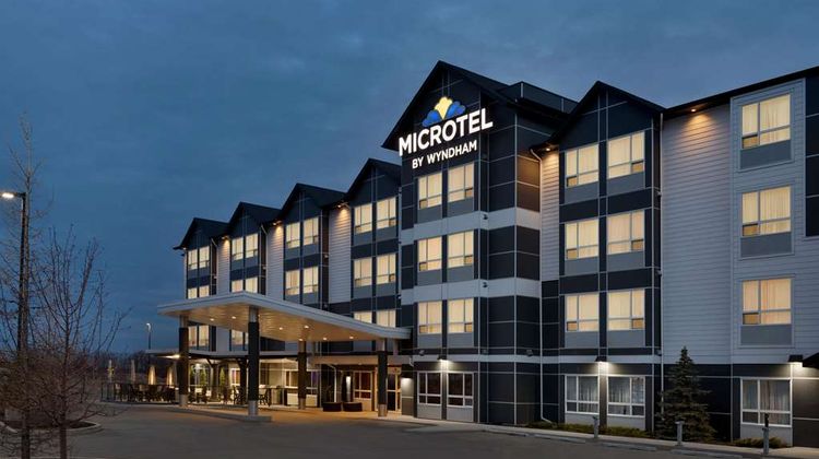Microtel Inn & Suites Bonnyville Exterior