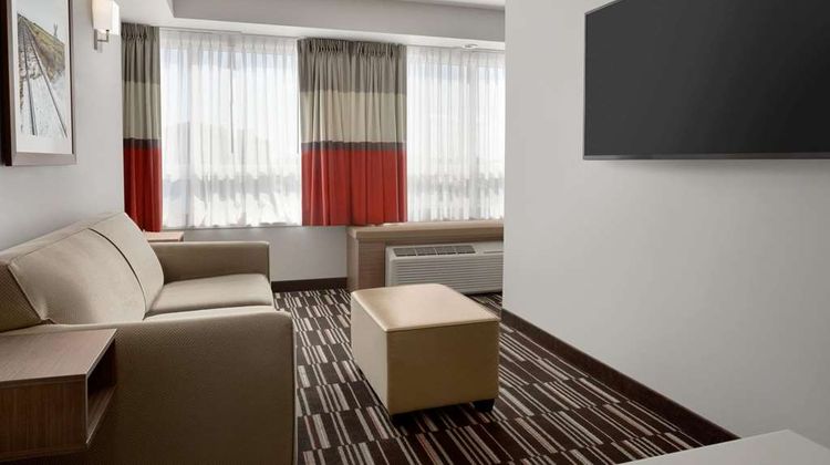 Microtel Inn & Suites Bonnyville Suite