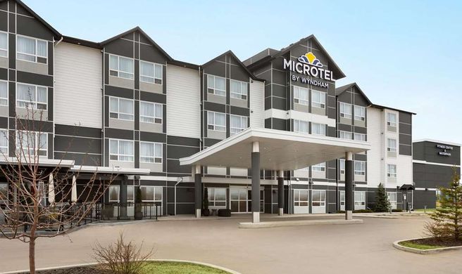 Microtel Inn & Suites Bonnyville Exterior