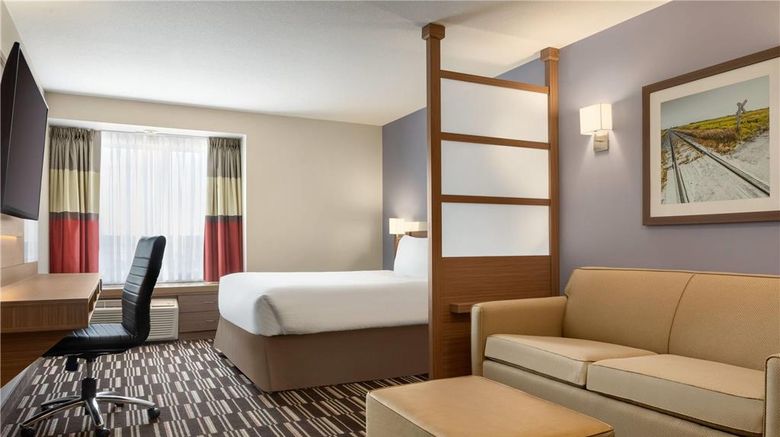 <b>Microtel Inn & Suites Bonnyville Room</b>. Images powered by <a href="https://iceportal.shijigroup.com/" title="IcePortal" target="_blank">IcePortal</a>.