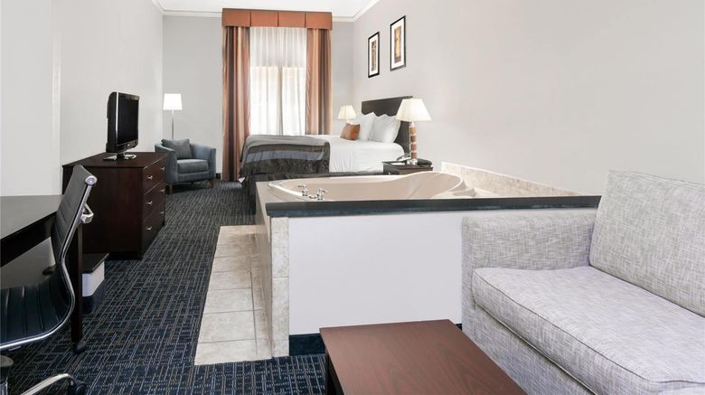 <b>Wingate by Wyndham Athens Near Downtown Suite</b>. Images powered by <a href="https://iceportal.shijigroup.com/" title="IcePortal" target="_blank">IcePortal</a>.