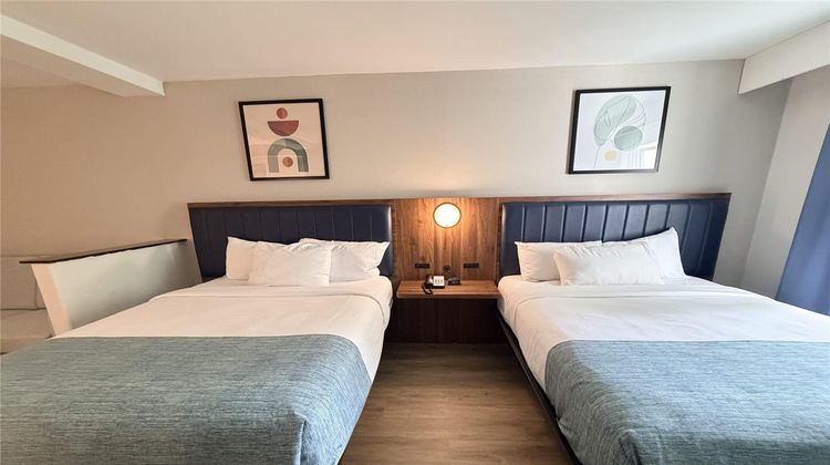 Wingate by Wyndham Athens Near Downtown Room