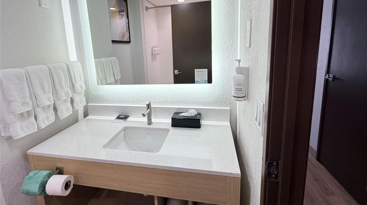 Wingate by Wyndham Athens Near Downtown Suite