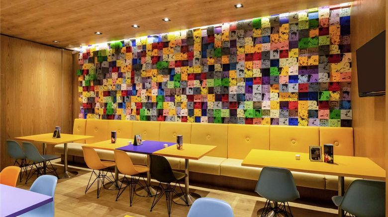 <b>Ibis Styles Singapore MacPherson Restaurant</b>. Images powered by <a href="https://iceportal.shijigroup.com/" title="IcePortal" target="_blank">IcePortal</a>.