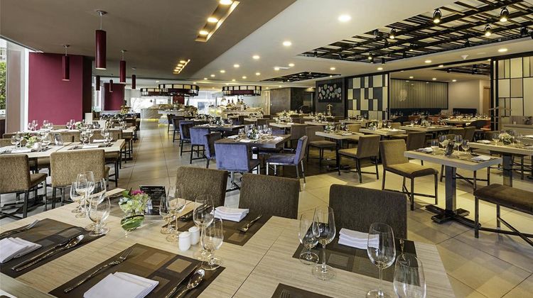 Novotel Suites Hanoi Restaurant