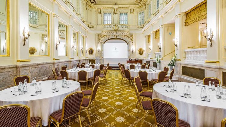 Polonia Palace Hotel Ballroom