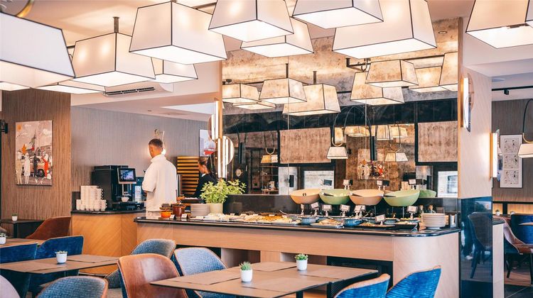 Hotel MDM, Warsaw Restaurant