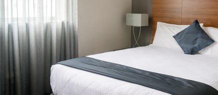 Hotel Crest on Barkly Room