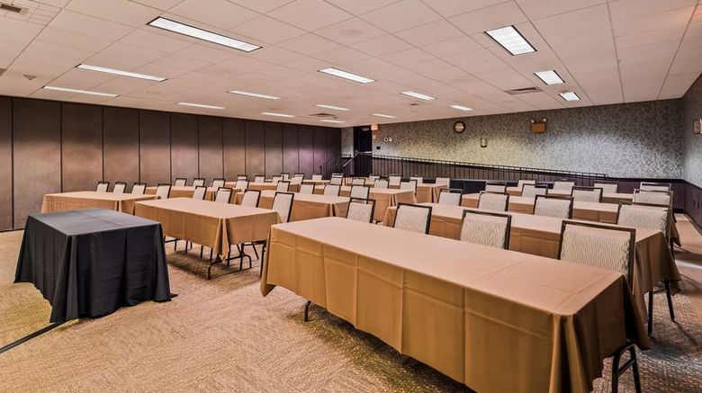 <b>Best Western Plus Country Cupboard Inn Meeting</b>. Images powered by <a href="https://iceportal.shijigroup.com/" title="IcePortal" target="_blank">IcePortal</a>.