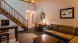 Best Western Plus Country Cupboard Inn Suite