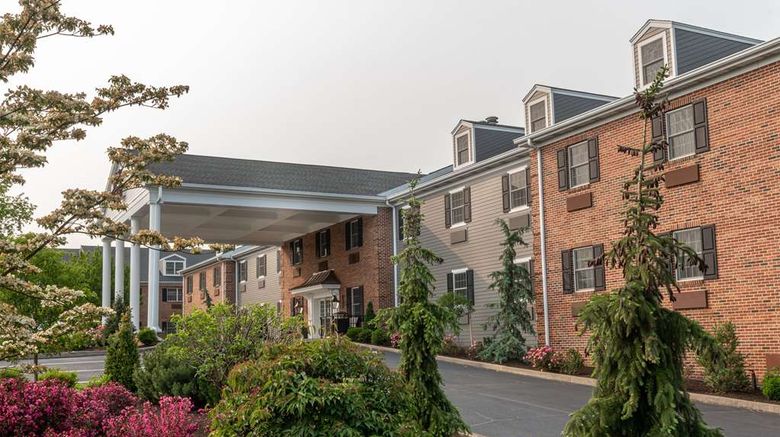 <b>Best Western Plus Country Cupboard Inn Exterior</b>. Images powered by <a href="https://iceportal.shijigroup.com/" title="IcePortal" target="_blank">IcePortal</a>.
