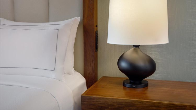 DoubleTree by Hilton Boston-Andover Room