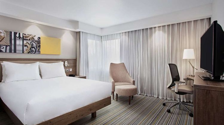 Hampton By Hilton Oxford Room