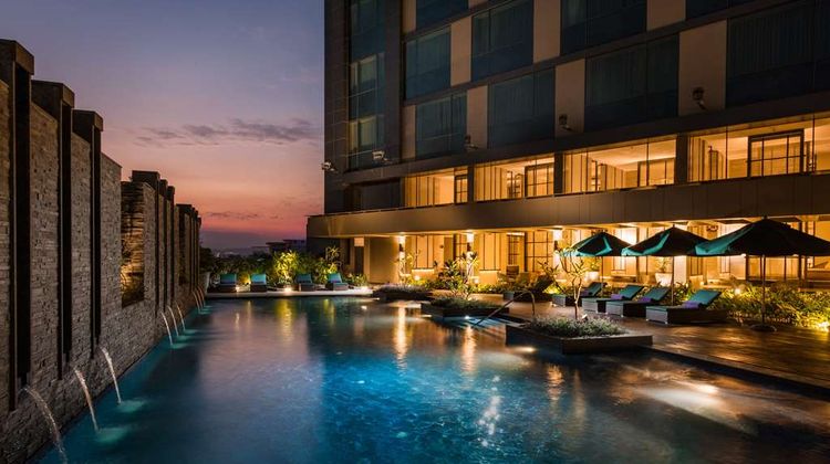 Conrad Pune Pool