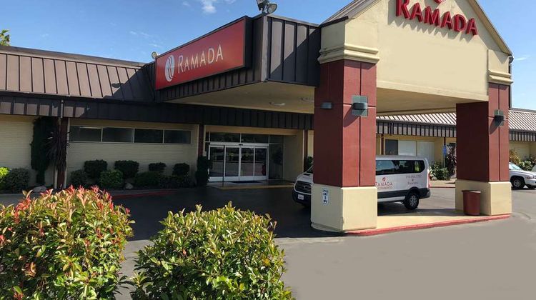 Ramada Sacramento Exterior