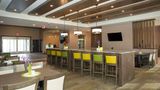 <b>Wingate by Wyndham Calgary Airport Restaurant</b>. Images powered by <a href="https://iceportal.shijigroup.com/" title="IcePortal" target="_blank">IcePortal</a>.