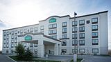 <b>Wingate by Wyndham Calgary Airport Exterior</b>. Images powered by <a href="https://iceportal.shijigroup.com/" title="IcePortal" target="_blank">IcePortal</a>.