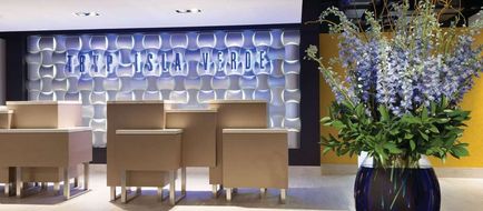 TRYP by Wyndham Isla Verde Lobby