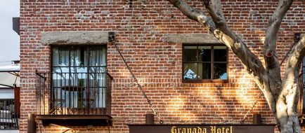 Granada Hotel & Bistro Exterior