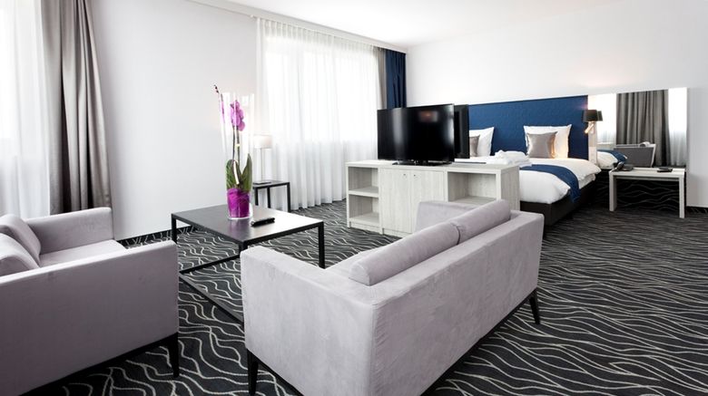 <b>Congres Hotel Van der Valk Mons Room</b>. Images powered by <a href="https://iceportal.shijigroup.com/" title="IcePortal" target="_blank">IcePortal</a>.