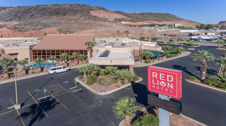 <b>Red Lion Hotel & Conference Center Exterior</b>. Images powered by <a href="https://iceportal.shijigroup.com/" title="IcePortal" target="_blank">IcePortal</a>.