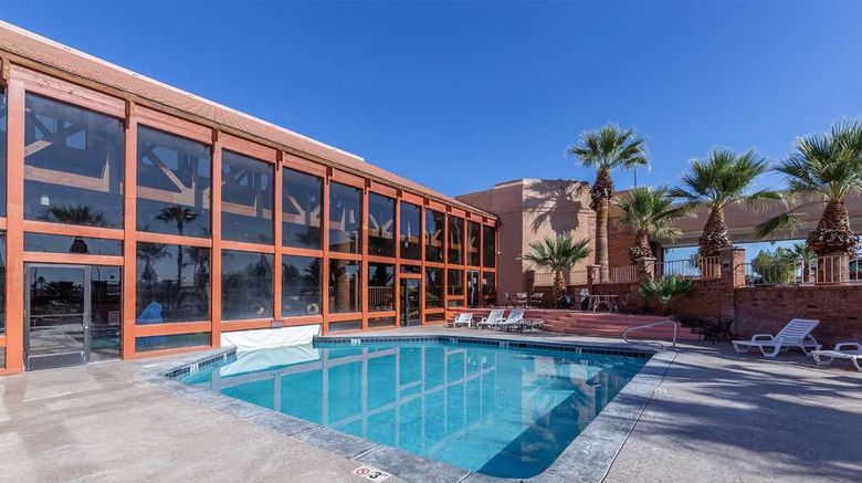 <b>Red Lion Hotel & Conference Center Pool</b>. Images powered by <a href="https://iceportal.shijigroup.com/" title="IcePortal" target="_blank">IcePortal</a>.
