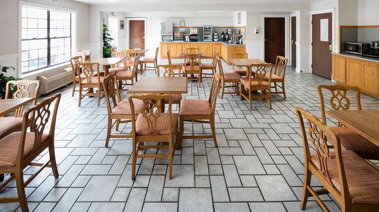 Red Lion Inn & Suites Auburn Restaurant